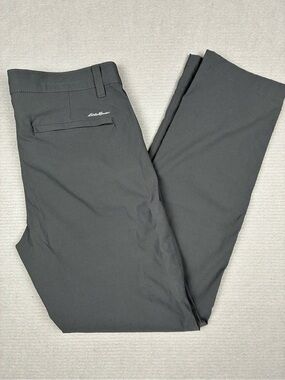 Eddie Bauer Travex Men’s 33x32 Charcoal Gray Stretch Chinos Travel Active Light